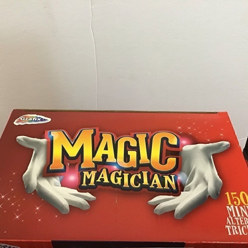 Grafix Magic Magician Game - Picture 7 of 7